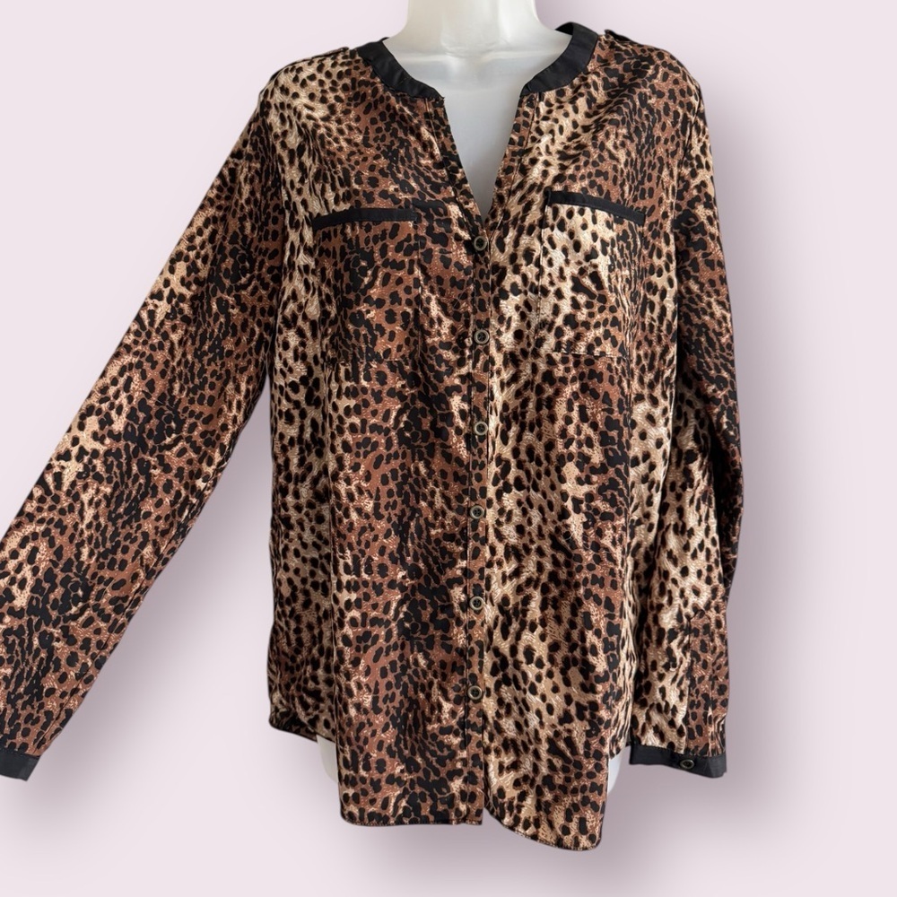 Forever 21 Leopard Print Button Front Blouse Long Sleeve Brown Size M
